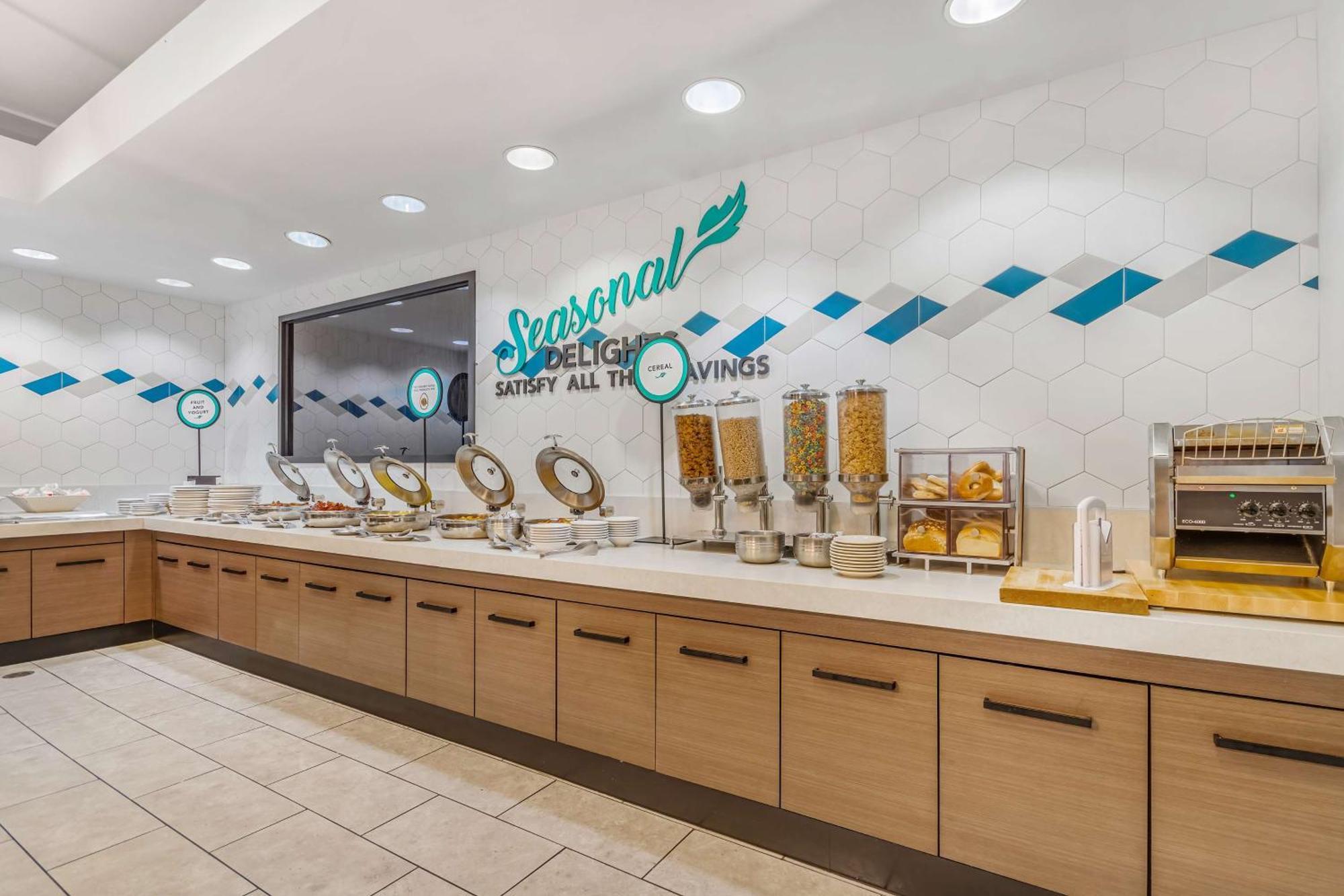 Embassy Suites By Hilton Detroit Metro Airport Romulus Ngoại thất bức ảnh