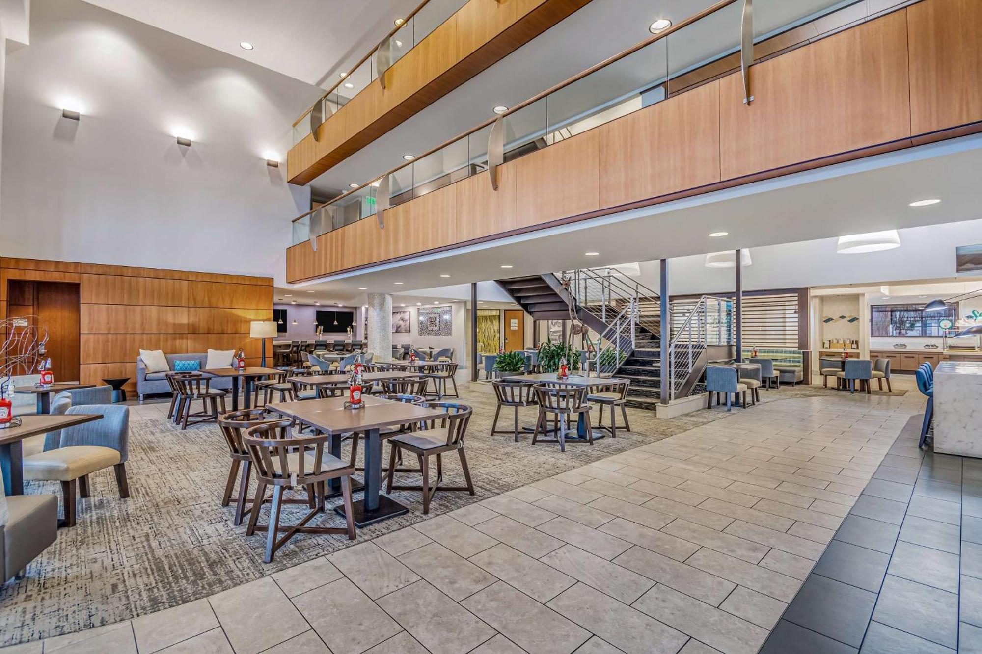 Embassy Suites By Hilton Detroit Metro Airport Romulus Ngoại thất bức ảnh