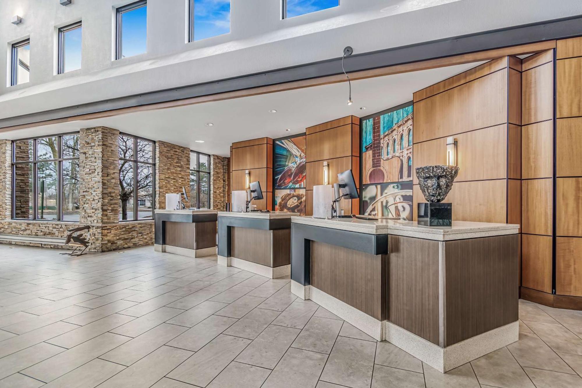Embassy Suites By Hilton Detroit Metro Airport Romulus Ngoại thất bức ảnh